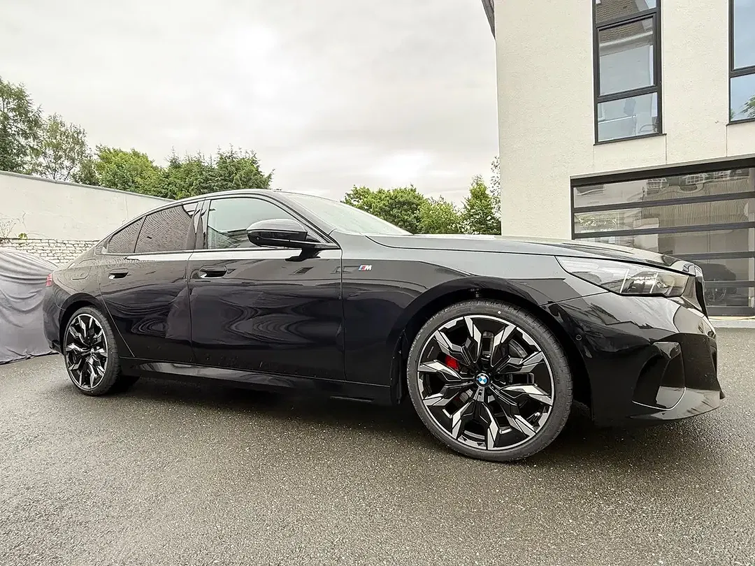 BMW 520 xDrive M Sport Pro - Thumbnail 8