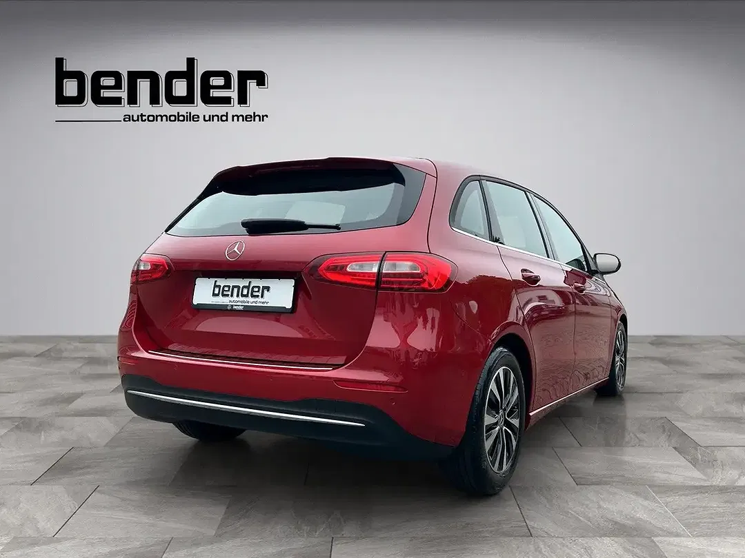 Mercedes-Benz B 180 Style - Thumbnail 3