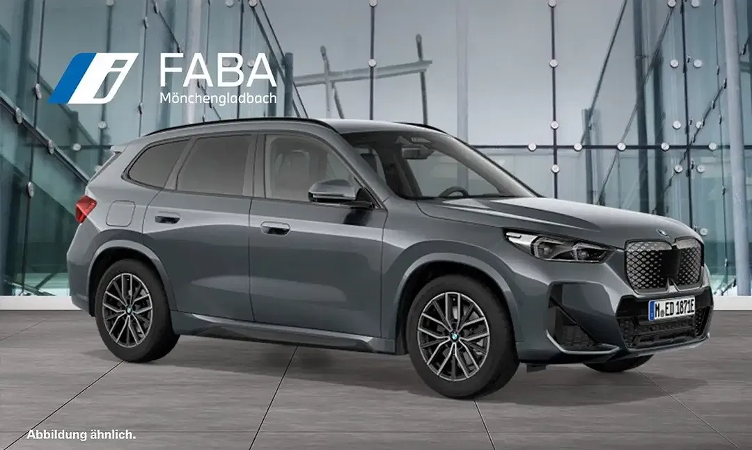 BMW iX1 xDrive M - Thumbnail 6