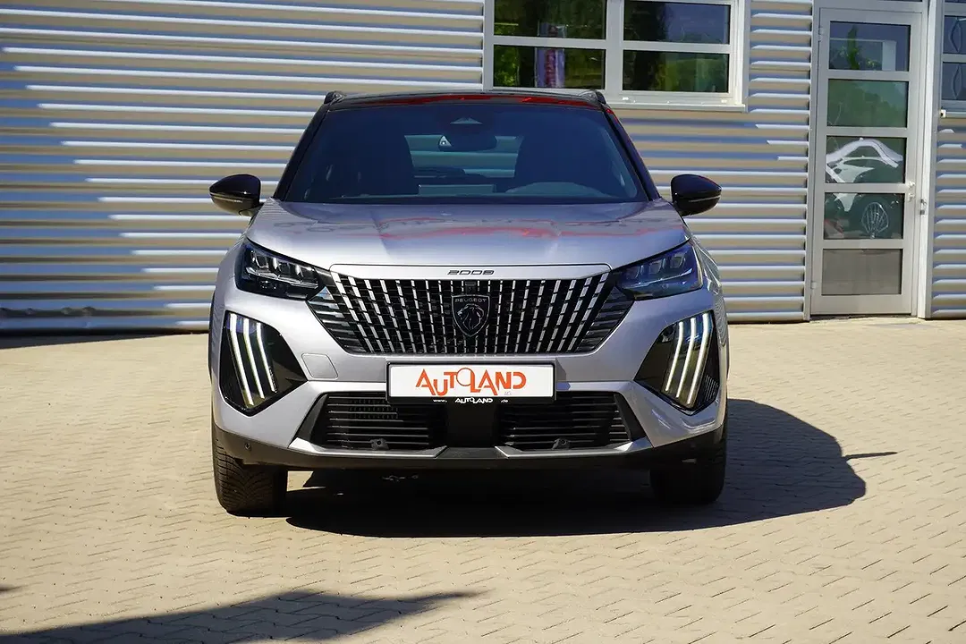 Peugeot 2008 145 AUT Hybrid GT - Thumbnail 1