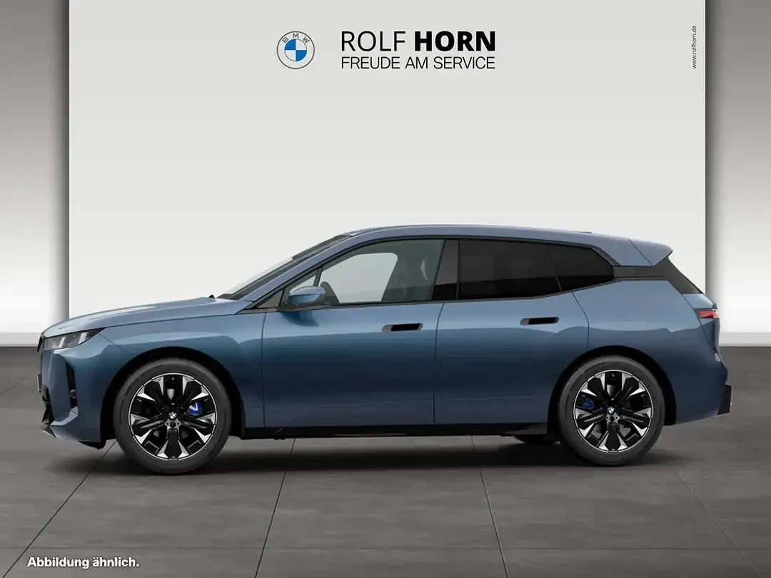 BMW iX xDrive M - Thumbnail 5