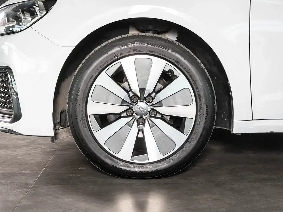 Audi A1 25 1.0 TFSI Sportback advanced - Thumbnail 6