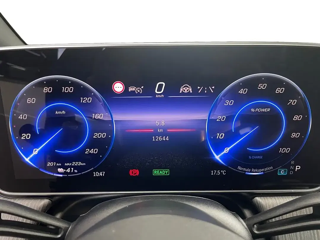 Mercedes-Benz EQE SUV 350 AMG - Thumbnail 12