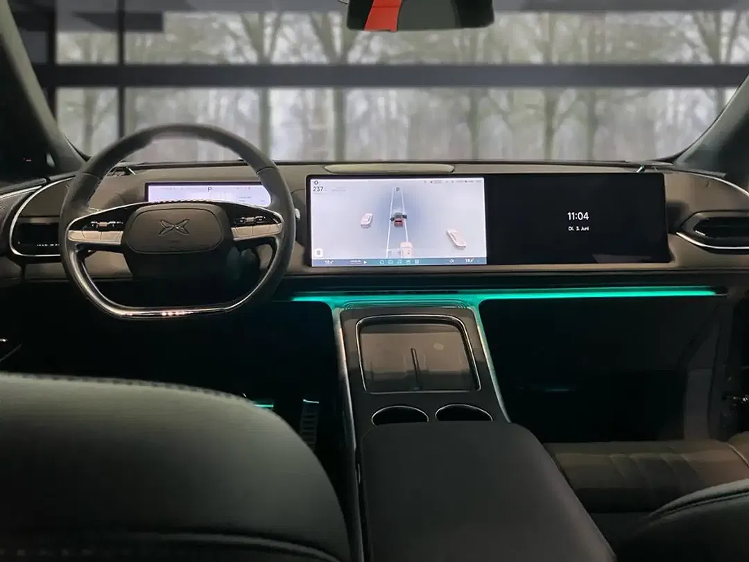 Xpeng G9 AWD Performance - Thumbnail 13