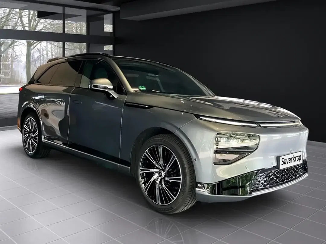 Xpeng G9 AWD Performance - Thumbnail 6