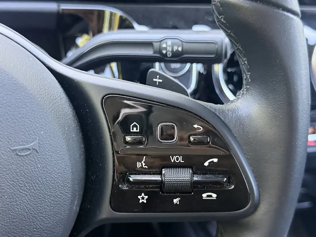 Mercedes-Benz GLA 180 Style - Thumbnail 13