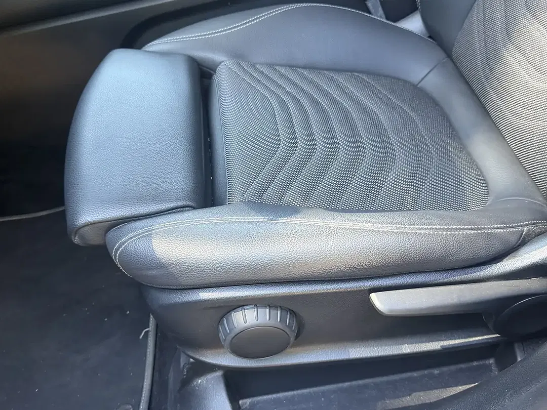 Mercedes-Benz GLA 180 Style - Thumbnail 8