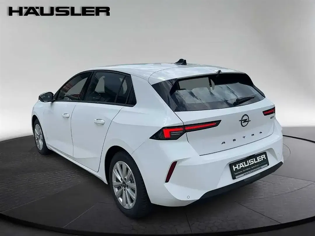 Opel Astra Edition - Thumbnail 3