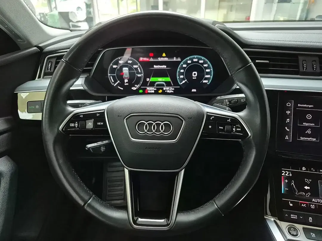 Audi e-tron 55 quattro Base - Thumbnail 10