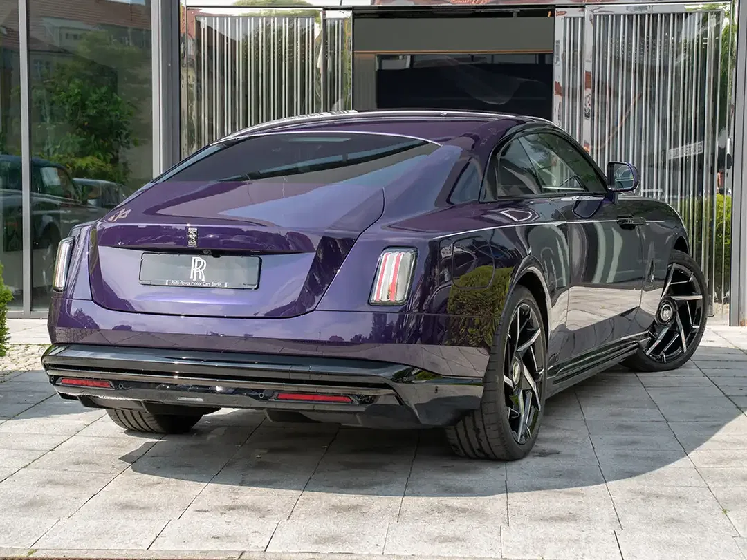 Rolls-Royce Spectre Black Badge - Thumbnail 3