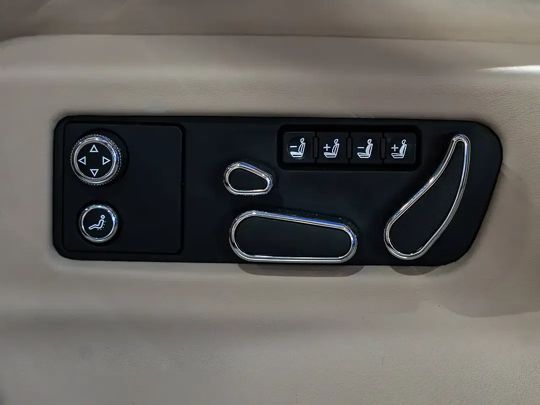 Bentley Bentayga PHEV First Edition - Thumbnail 14