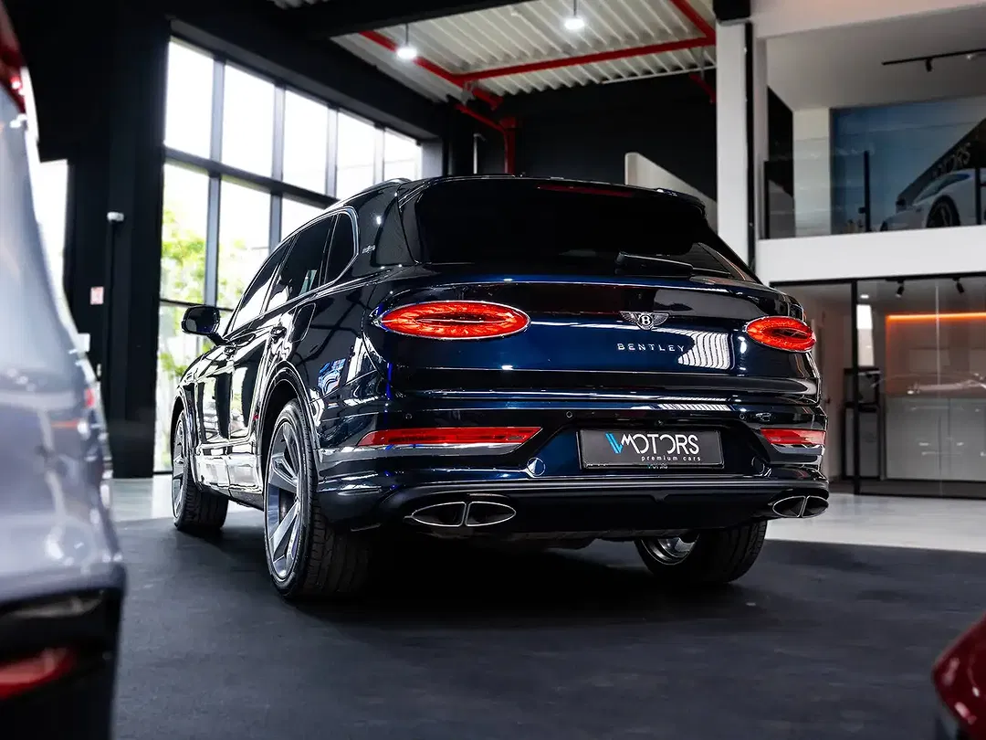 Bentley Bentayga PHEV First Edition - Thumbnail 3