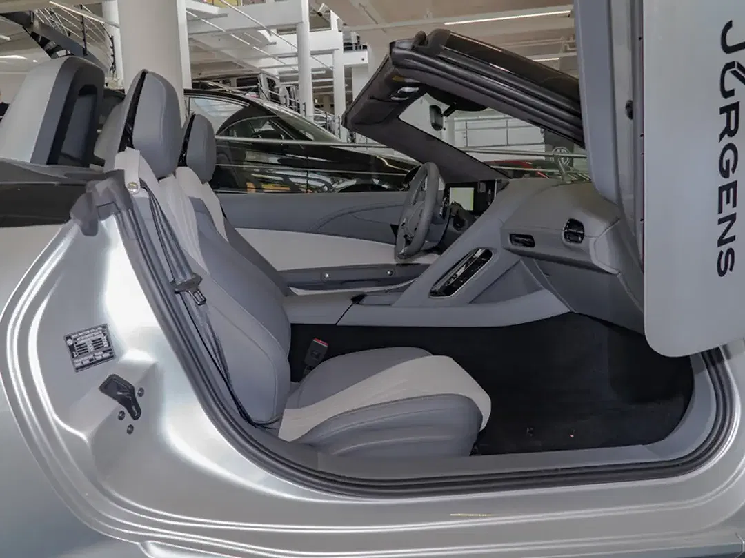 MG Cyberster Dual Motor - Thumbnail 8