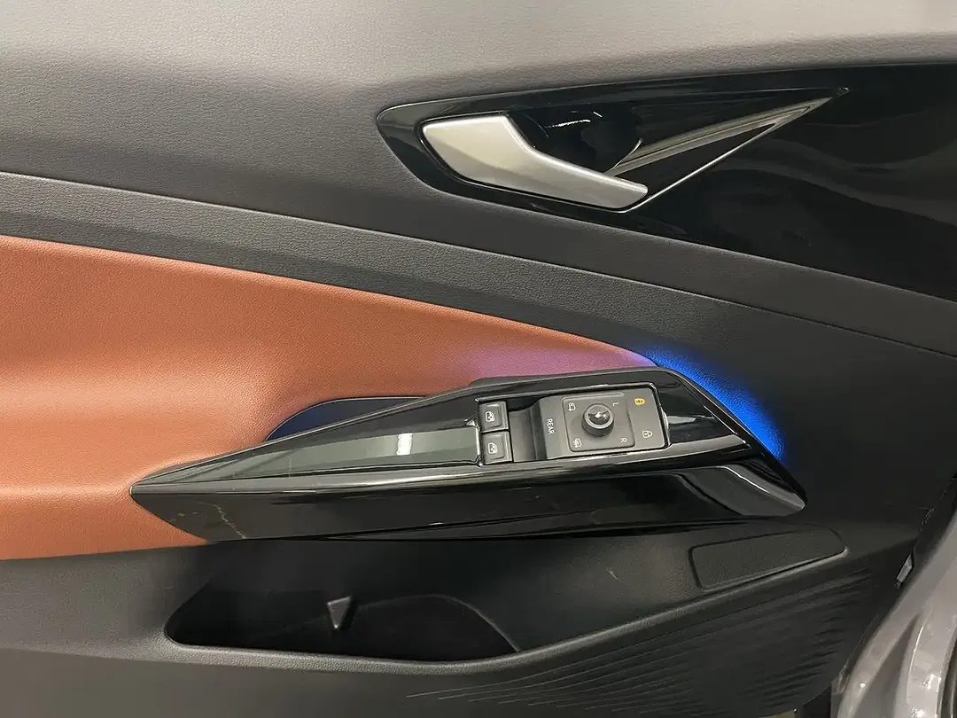 Volkswagen ID.5 Pro - Thumbnail 8