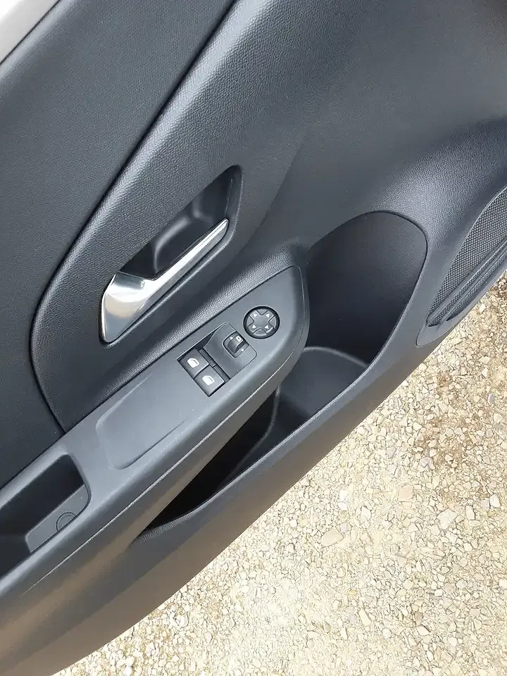 Opel Corsa Edition - Thumbnail 7