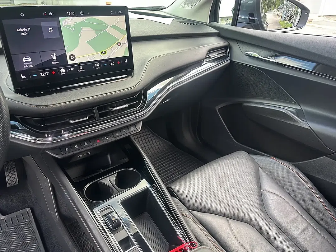 Skoda Enyaq 80 iV Suite - Thumbnail 11