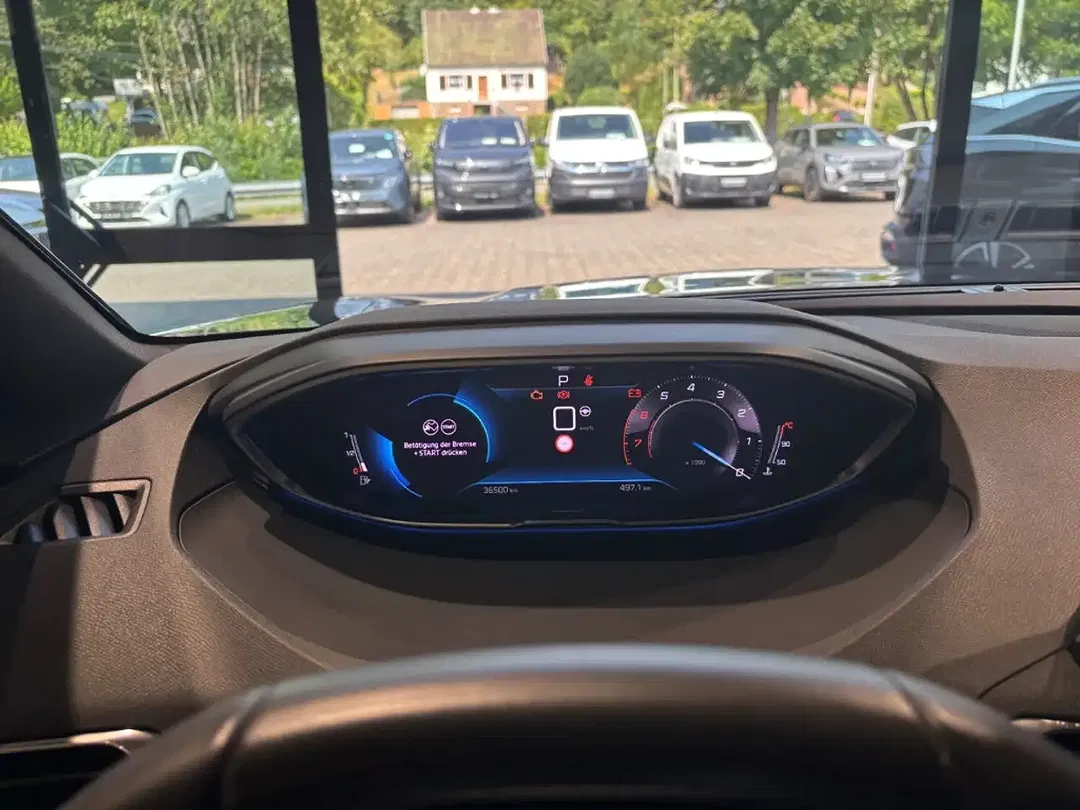Peugeot 3008 PureTech EAT8 Allure - Thumbnail 11