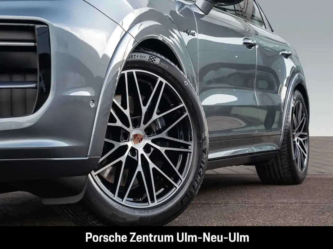 Porsche Cayenne E-Hybrid Coupe Edition - Thumbnail 11