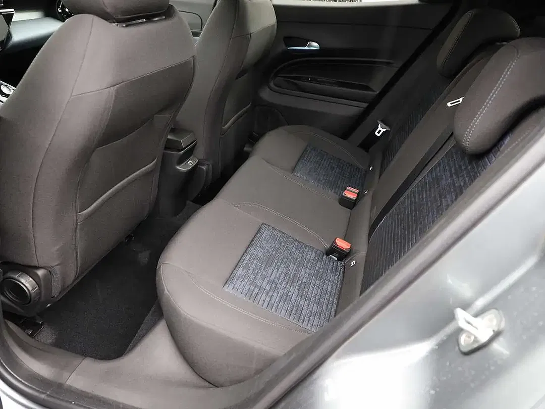 Alfa Romeo Junior 1.2 VGT Ibrida Sprint - foto 15