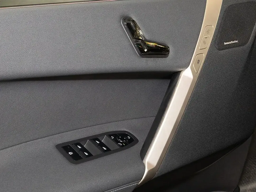 BMW iX xDrive M Sport - Thumbnail 6
