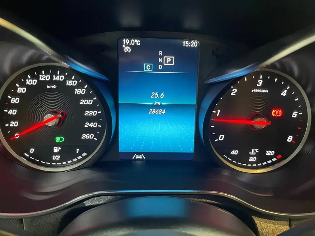 Mercedes-Benz GLC 220 AUT 4MATIC MBUX Exclusive - Thumbnail 9
