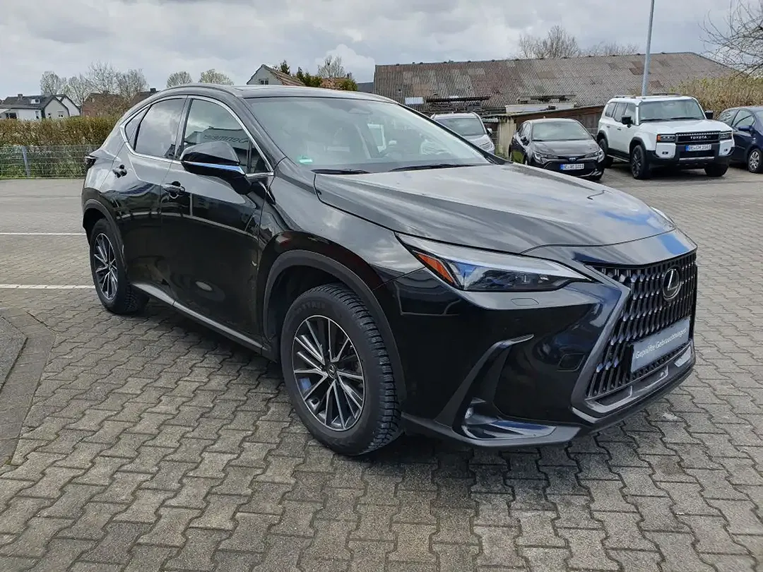 Lexus NX 350h Executive Line - Thumbnail 3