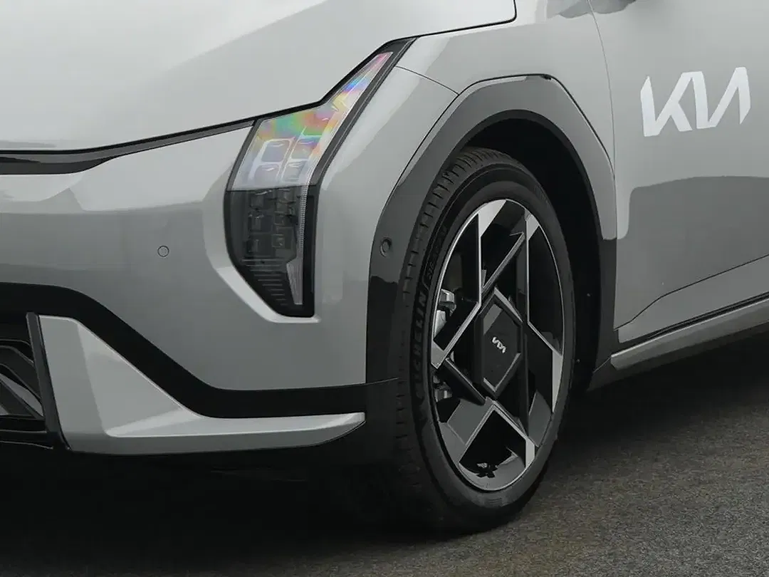Kia EV4 GT-Line - Thumbnail 9