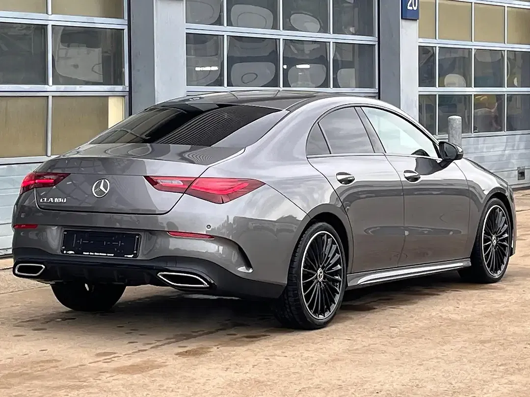 Mercedes-Benz CLA 180 AMG Line - Thumbnail 14