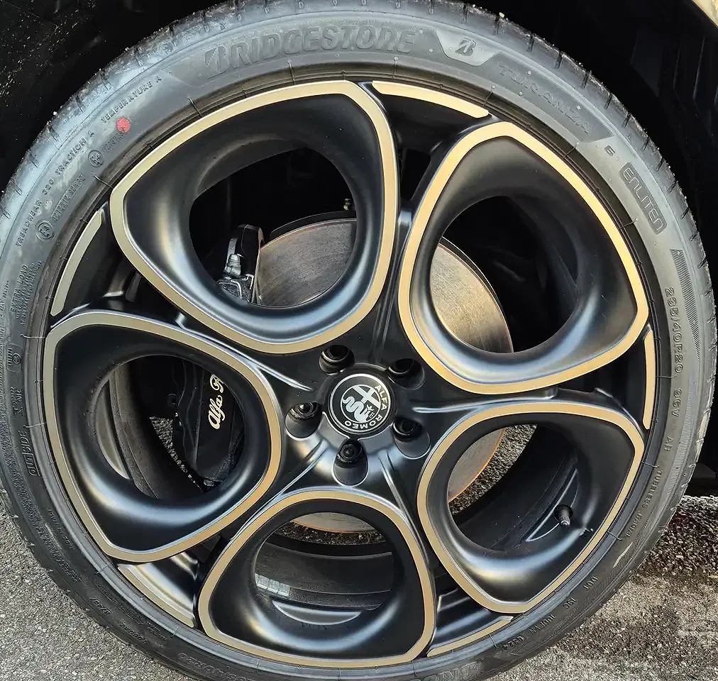 Alfa Romeo Tonale 1.5 VGT Hybrid Intensa - Thumbnail 10