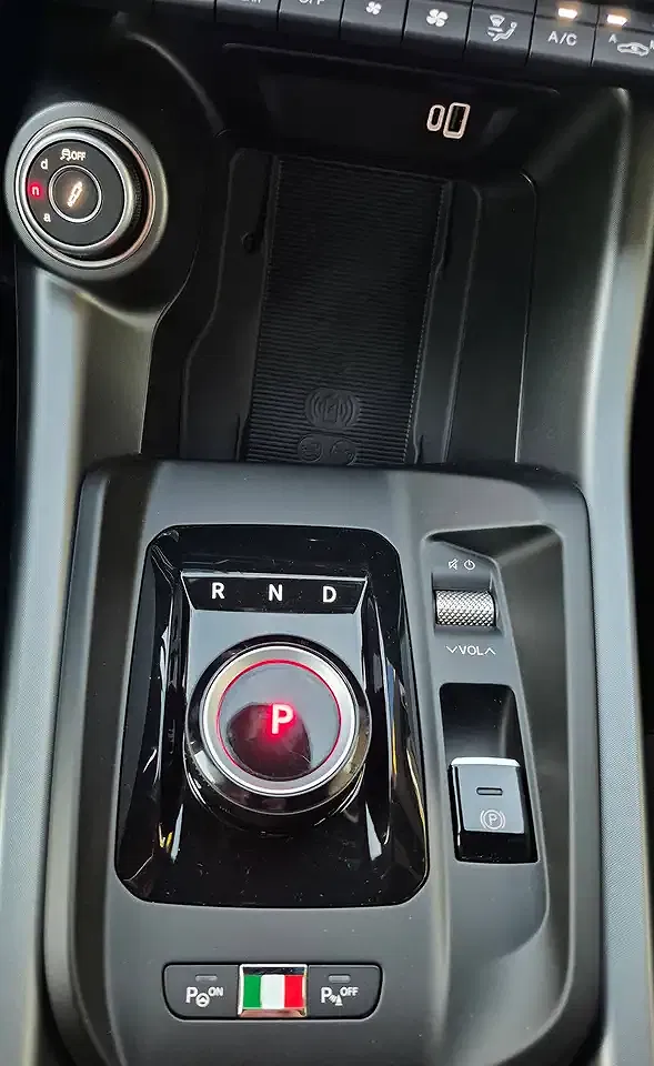 Alfa Romeo Tonale 1.5 VGT Hybrid Intensa - Thumbnail 13
