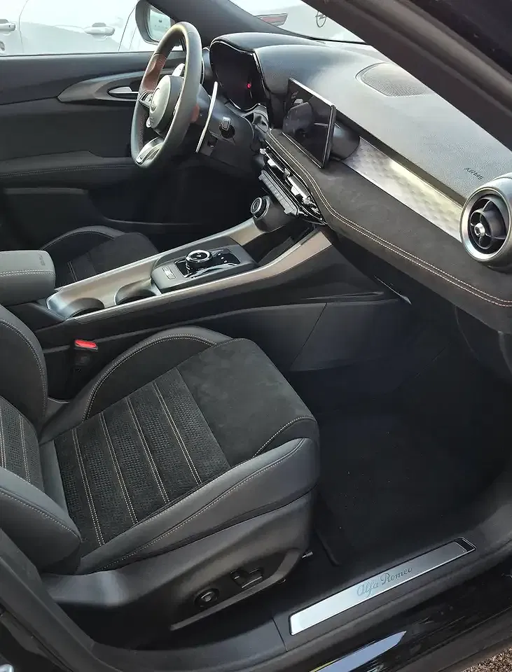 Alfa Romeo Tonale 1.5 VGT Hybrid Intensa - Thumbnail 9