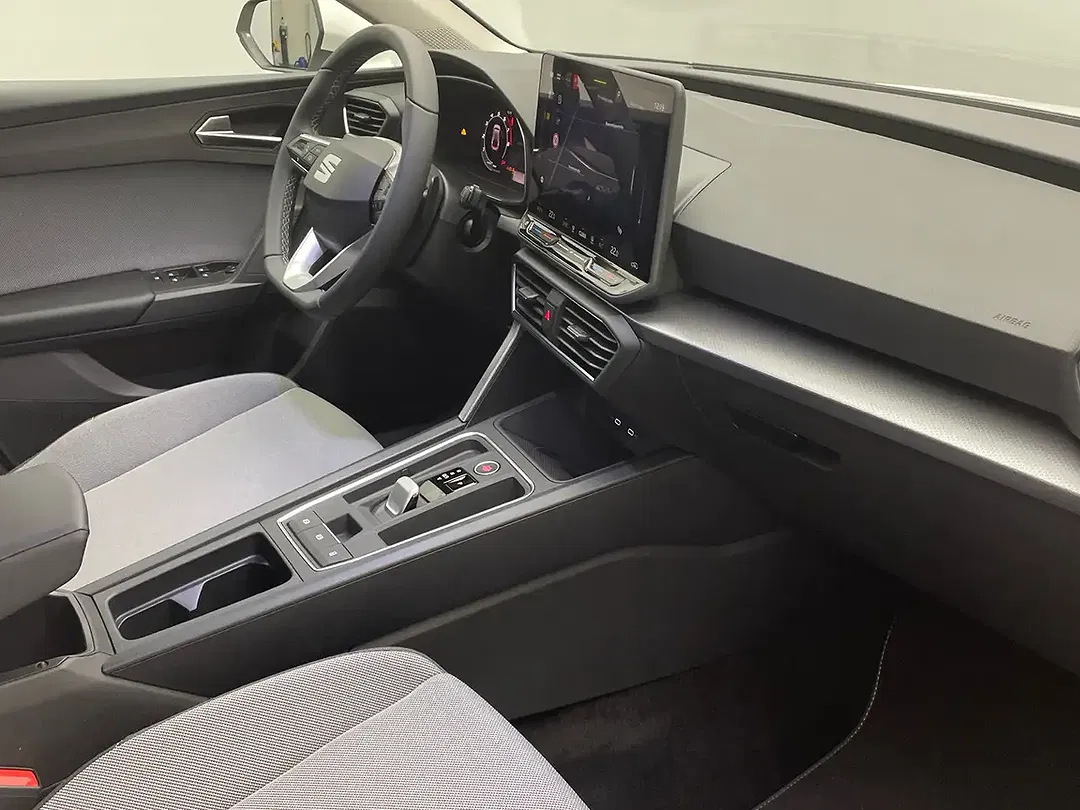 SEAT Leon 1.5 eTSI Plus Road Edition - Thumbnail 10