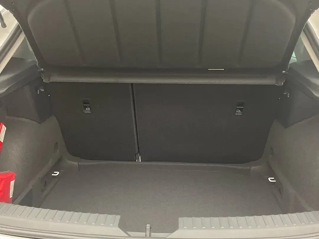SEAT Leon 1.5 eTSI Plus Road Edition - Thumbnail 13
