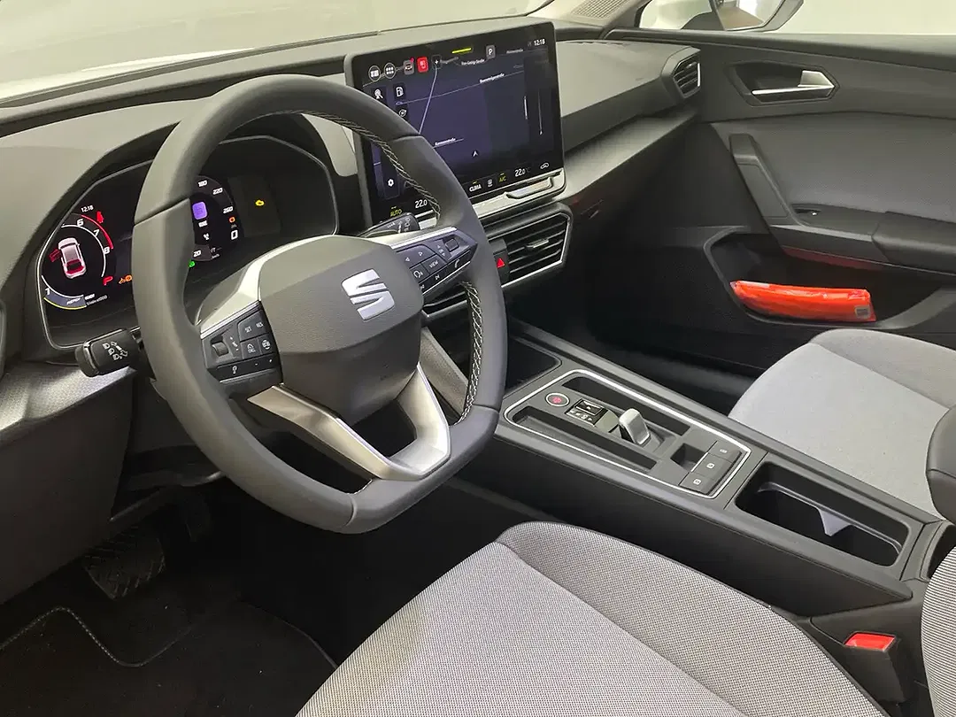 SEAT Leon 1.5 eTSI Plus Road Edition - Thumbnail 9
