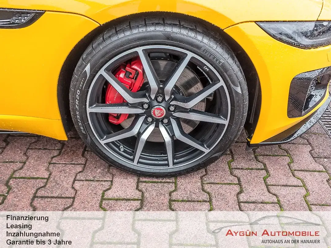 Jaguar F-Type Coupe R - Thumbnail 8