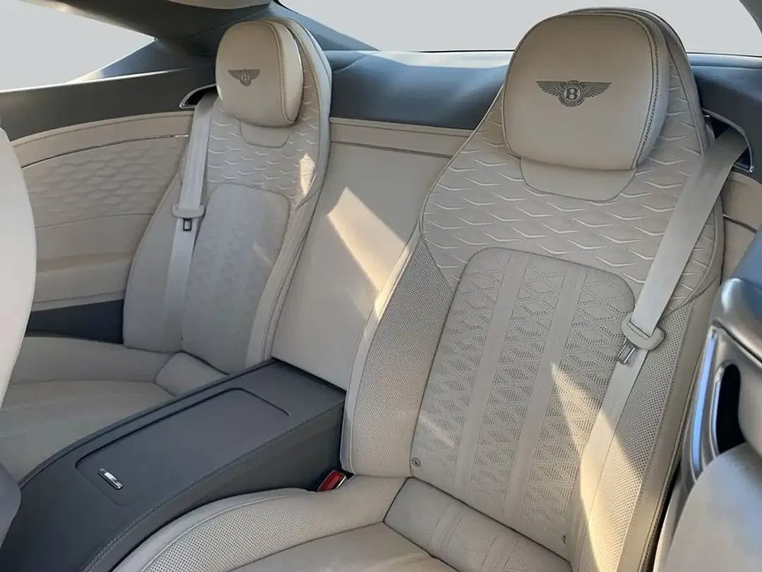 Bentley Continental GT 4.0 V8 Hybrid Mulliner - foto 15