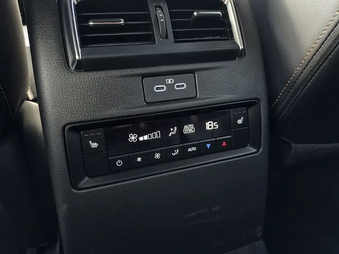 Mazda CX-80 2.5 PHEV - Thumbnail 12