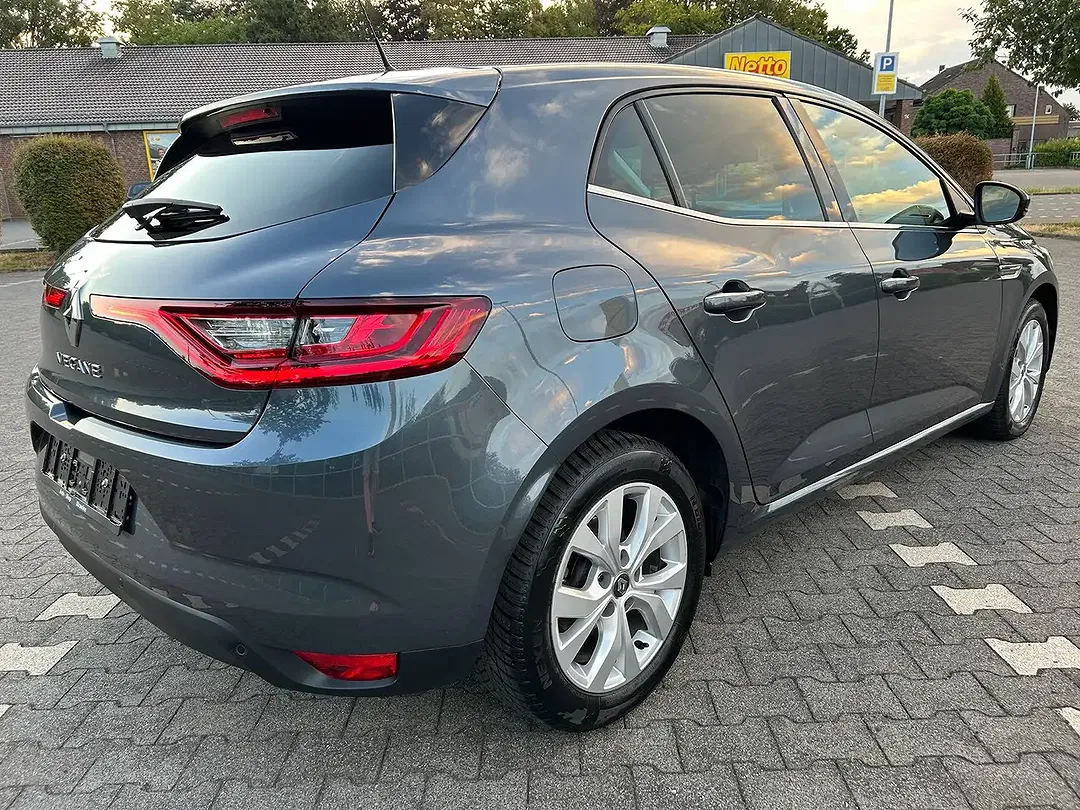 Renault Megane TCe Business Edition - Thumbnail 3