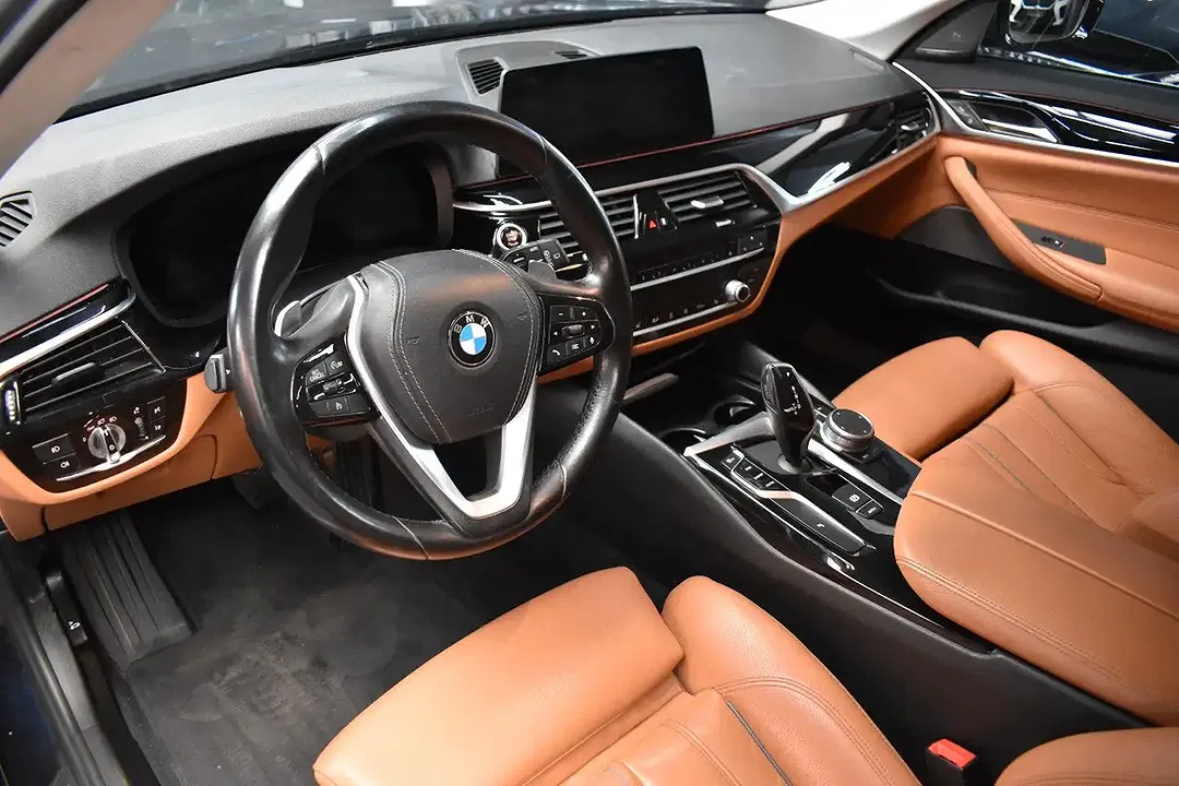 BMW 520 Touring Sport Line - Thumbnail 6