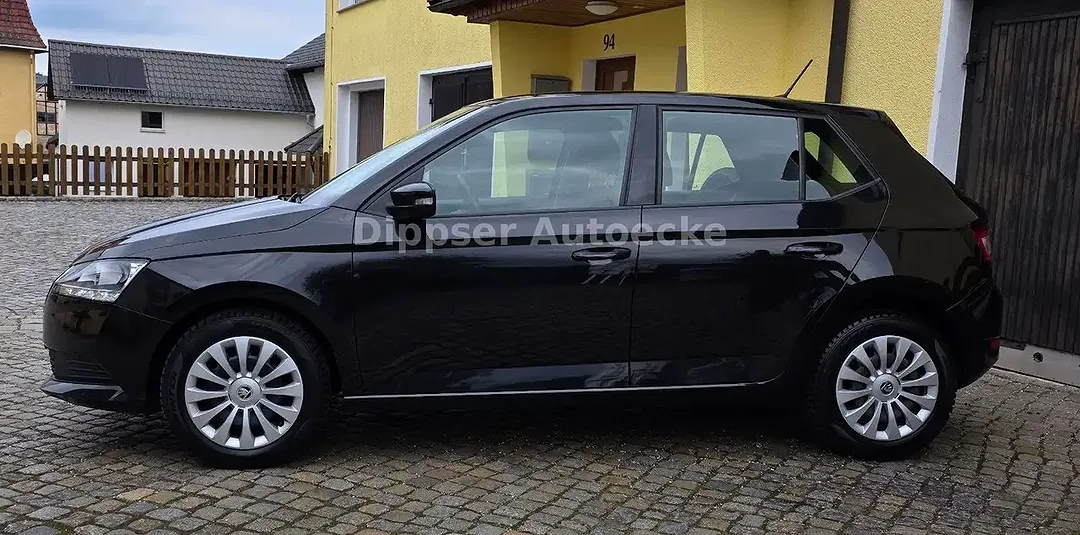 Skoda Fabia - Thumbnail 3