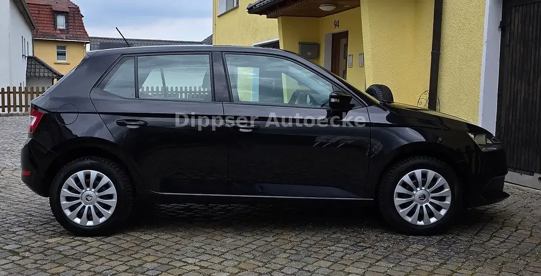 Skoda Fabia - Thumbnail 4