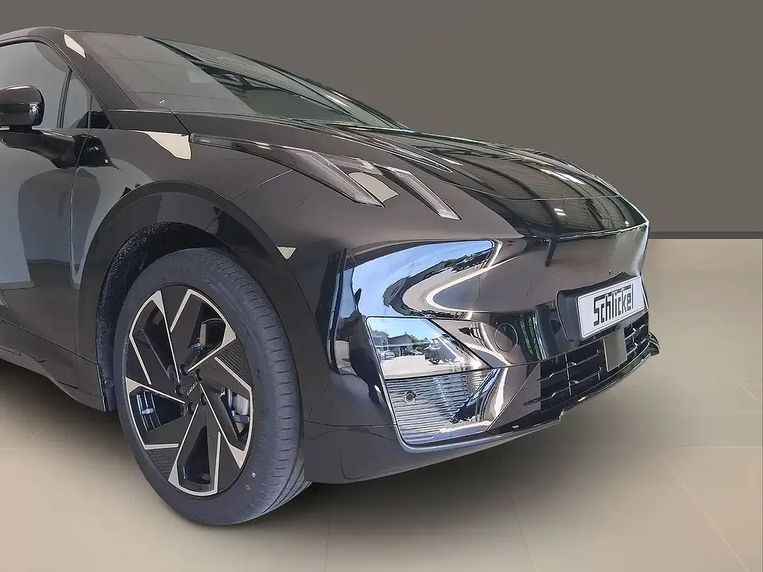 Lynk & Co 02 - Thumbnail 11