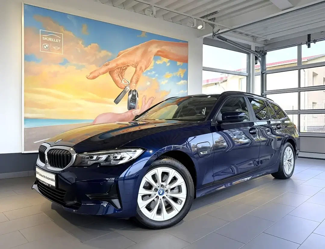BMW 320 AUT Touring Advantage - Afbeelding 1