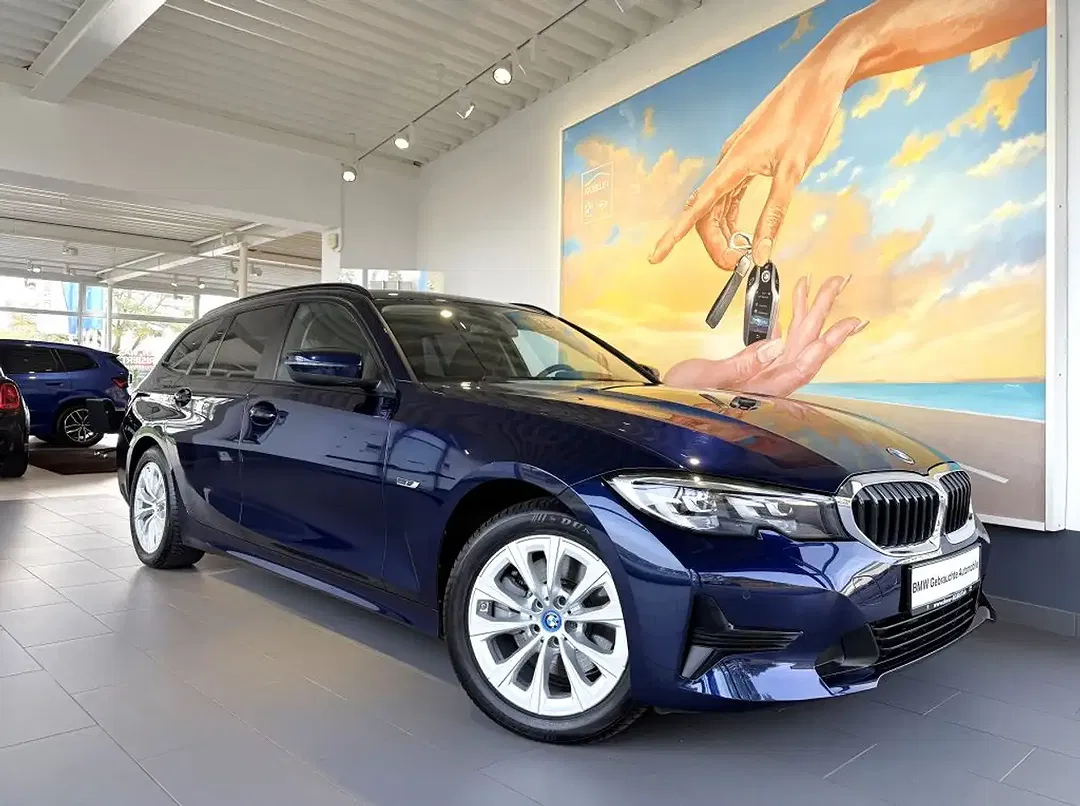 BMW 320 AUT Touring Advantage - Thumbnail 2