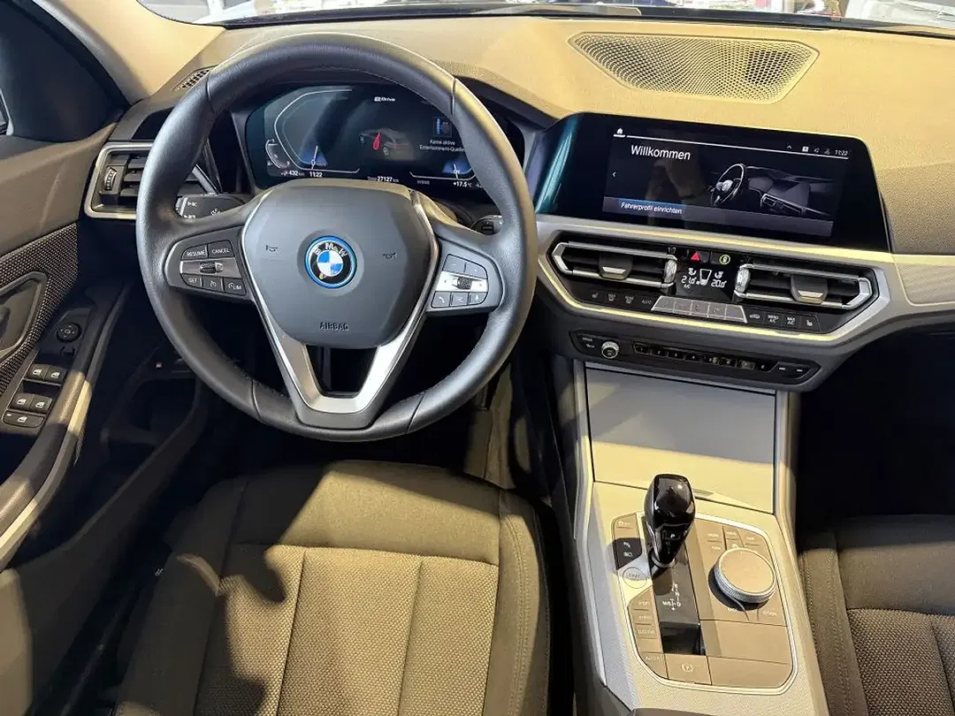 BMW 320 AUT Touring Advantage - Thumbnail 4