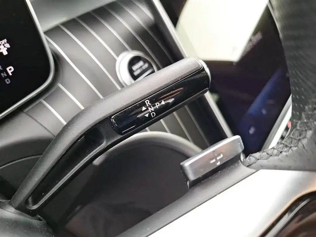 Mercedes-Benz C 300 9G-TRONIC AMG Line Premium Plus - Thumbnail 16
