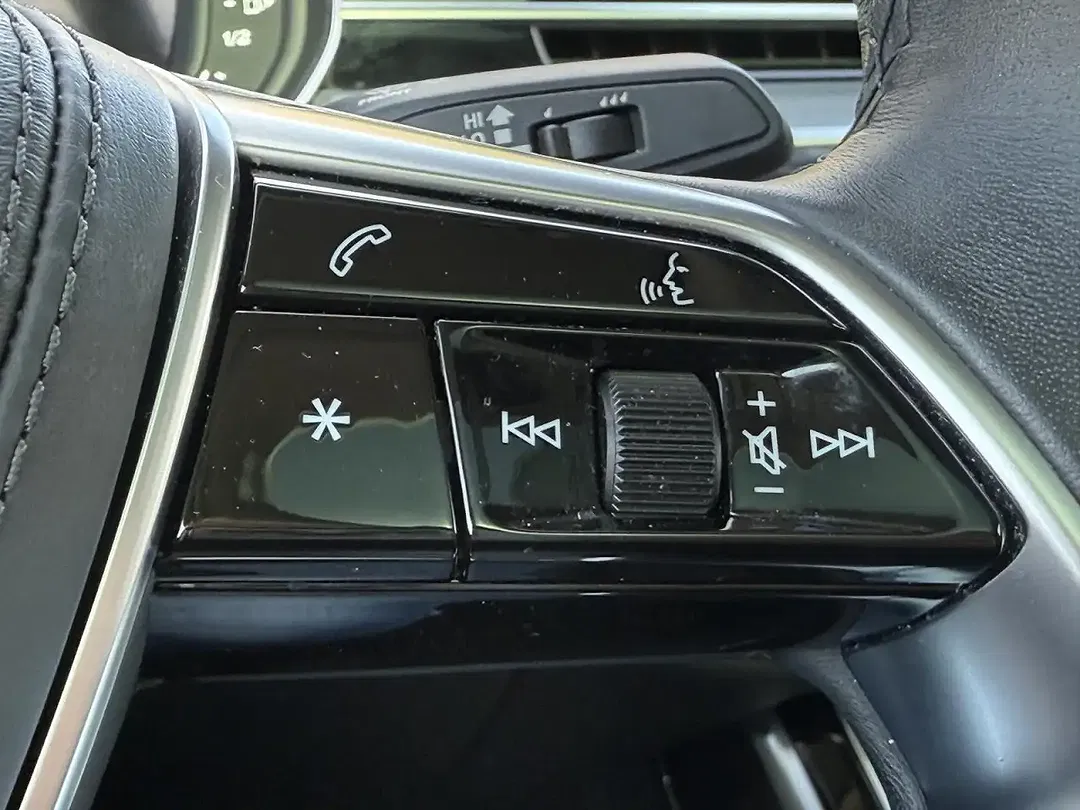 Audi A8 50 TDI - Thumbnail 13