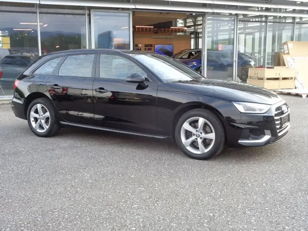Audi A4 35 TDI AUT Avant advanced S line - Thumbnail 2