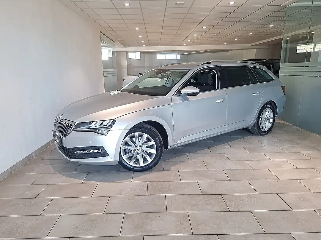 Skoda Superb 2.0 TDI DSG Executive - Afbeelding 1