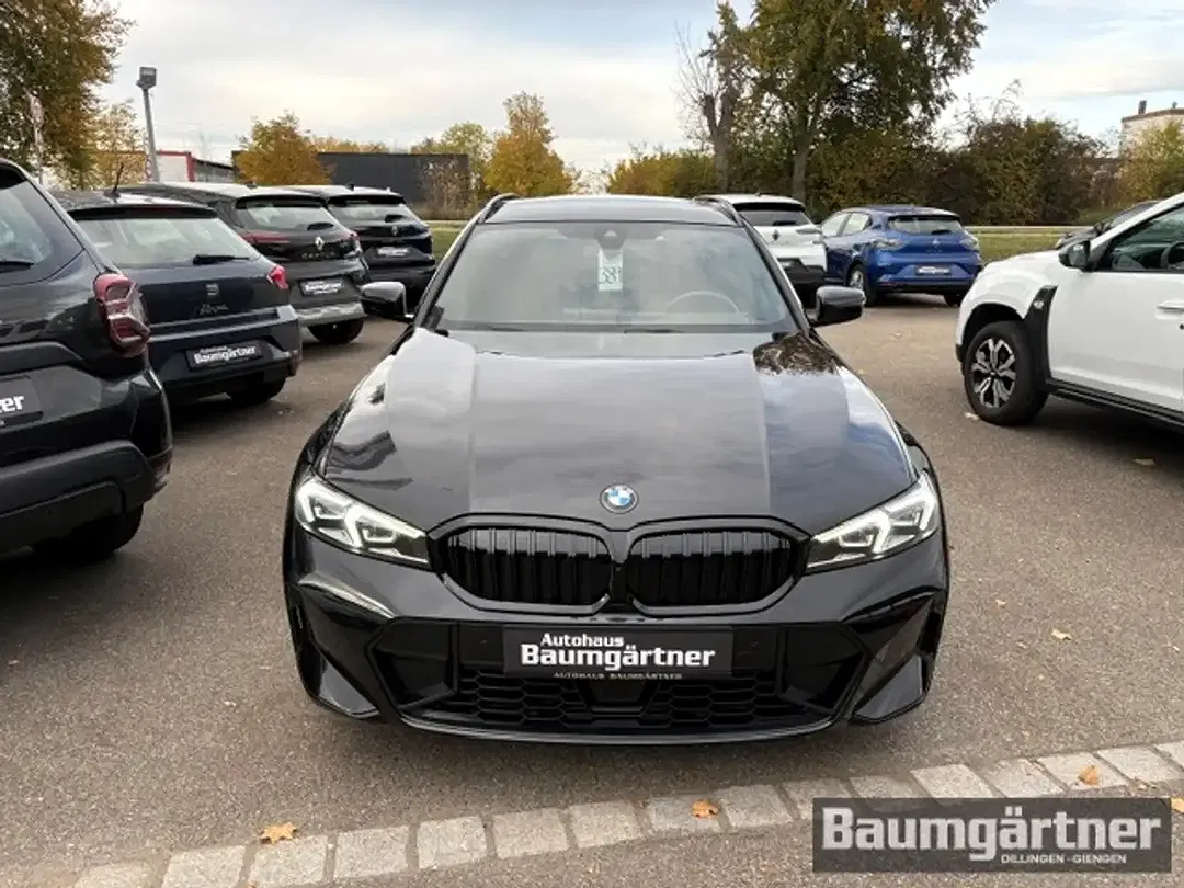 BMW 330 xDrive M Sport Touring - Thumbnail 2